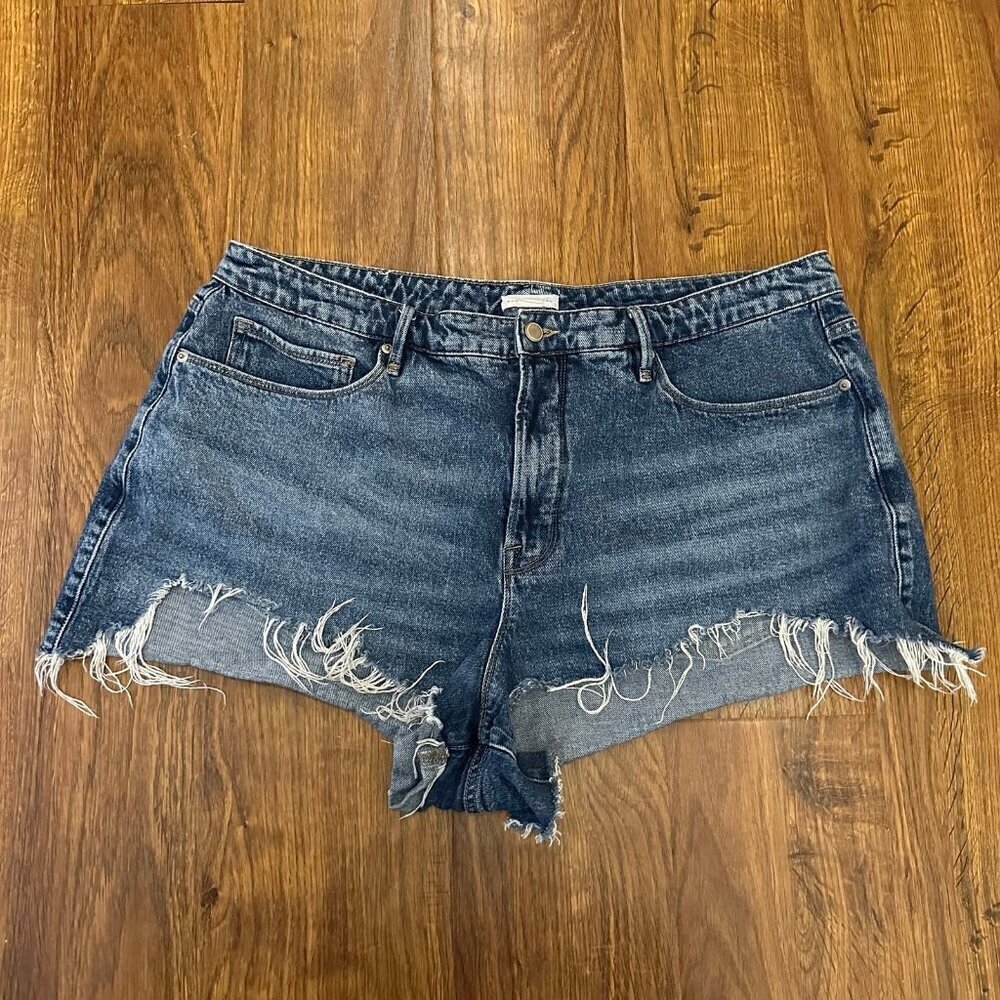 Good American denim cut off shorts